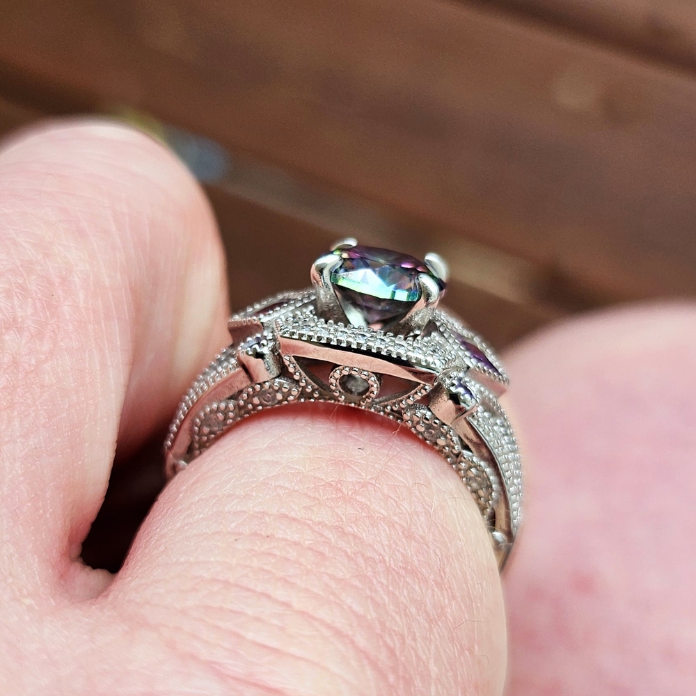 Elegant Sterling Silver 925 and Purple Women's Ring - Picture 2 of 6